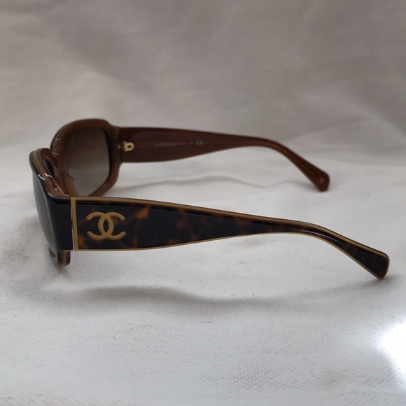 Chanel Square Tortoiseshell Sunglasses main image 5